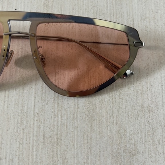 Christian Dior rose colored glasses with case - Picture 7 of 7